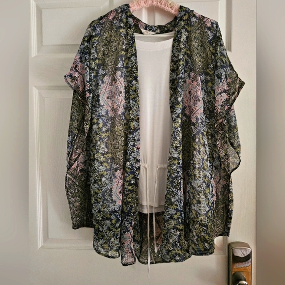 Silky Kimono S - Picture 1 of 6